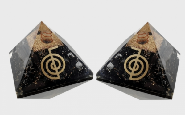 Piramide Orgonite Shungite 70x70mm