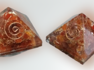 Corneola,PiramideOrgonite,cm