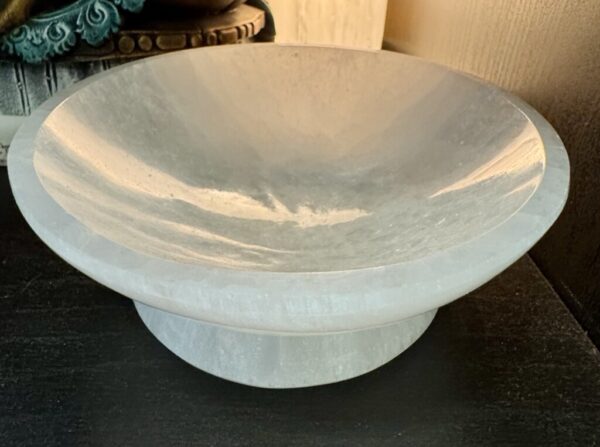 Taça com Base de Selenite 14cm - Image 2