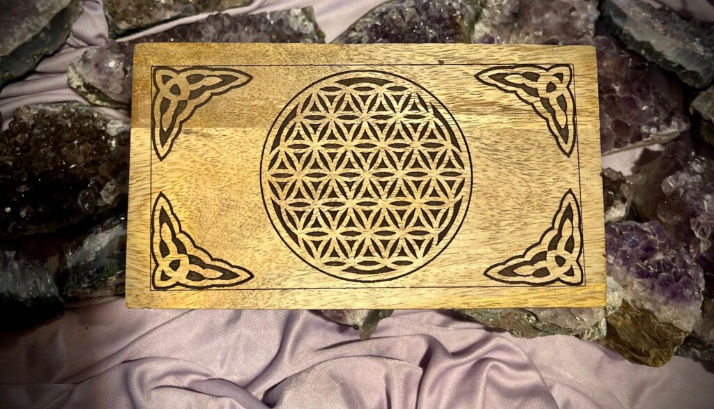 Caixa Madeira Mandala Flor da Vida 18cm