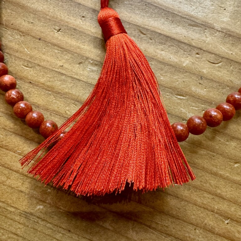 Japamala de Bambu de Coral Vermelho, Osso e Rodraska. 38cm - Image 5