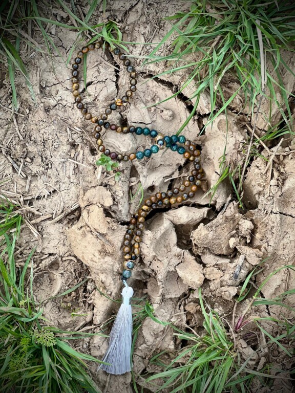 Japamala Olho de Tigre com Crisocola. 35cm